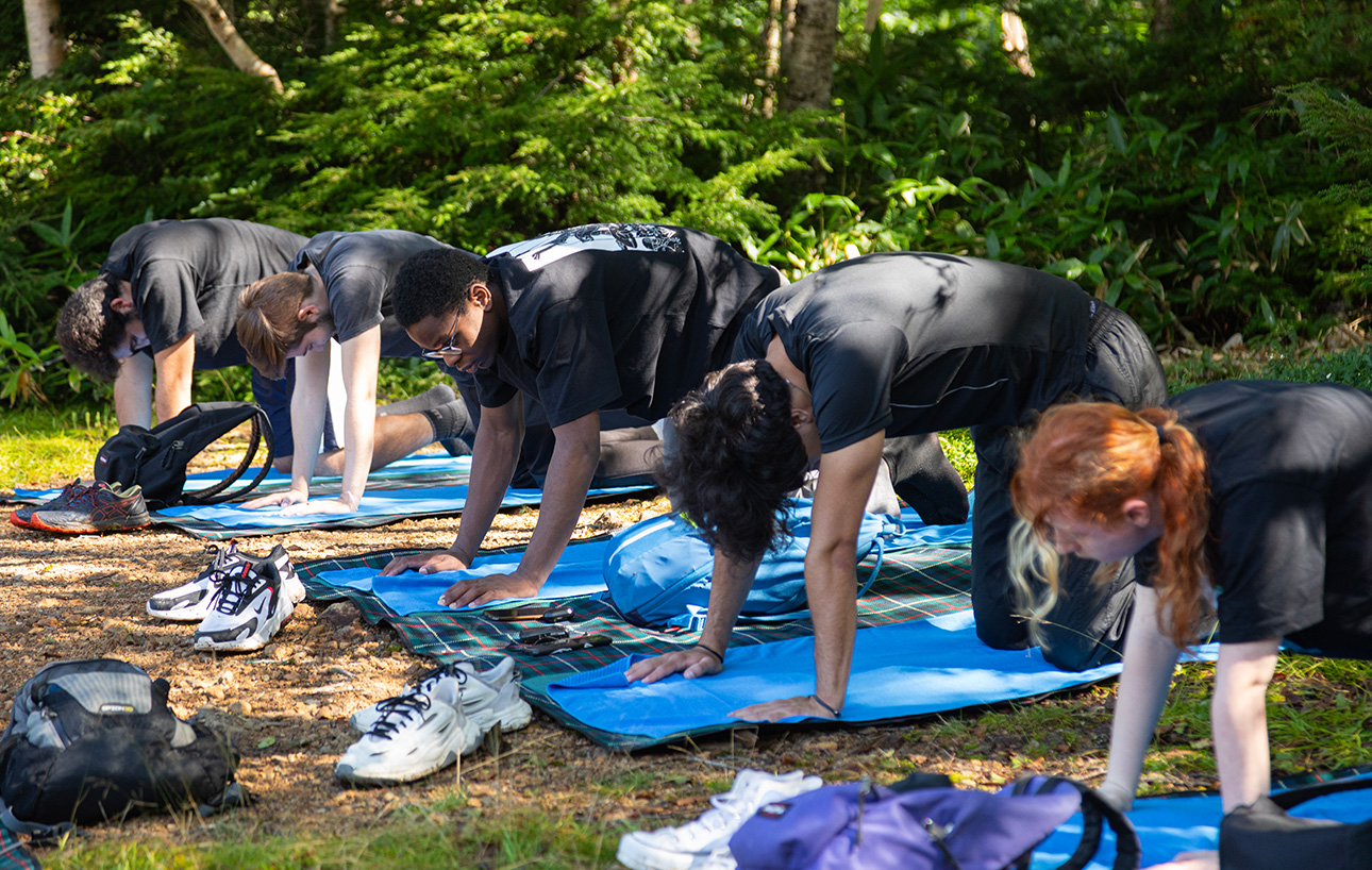 picture:Forest therapy experience by the lakeside.