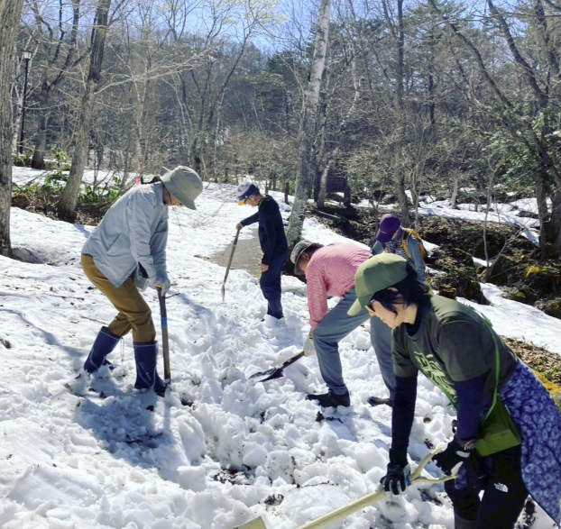 春の遊歩道メンテナンス/Spring Trail Maintenance Update