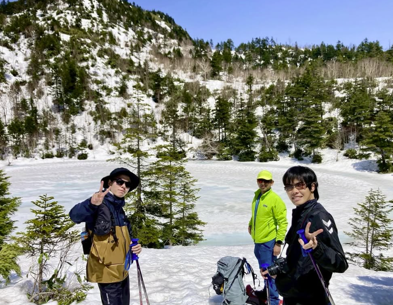 スノーシュープログラム/Snowshoe Tour, 27 April 2025